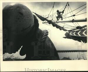 1983 Photo Presse Une reproduction du XVIème Navire Marchand, le Lion Rouge