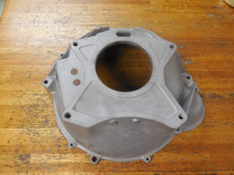 Ford 289 Mustang 1965 66 67 1968 carcasa de campana de 3 y 4 velocidades para volante de inercia de 157 dientes Foto 1 de 4