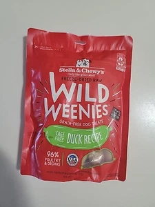 New Stella & Chewy's Freeze-Dried Raw Wild Weenies Cage Free Duck 3.25 oz Bag - Picture 1 of 2