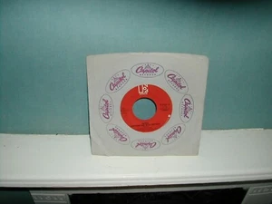 Queen-Another one bites the dust 7" 1980 USA issue - Picture 1 of 1