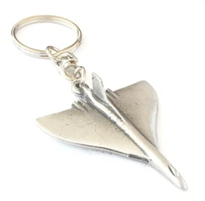Avro Vulcan Bomber Aircraft grey pewter keyring with black velveteen pouch - Picture 1 of 1