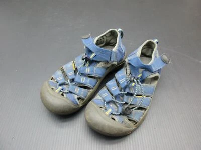 Keen Size 3 Boys Blue Nylon Waterproof Hiking Walking Closed Toe Sandals 3C - Image 1 of 4