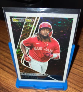 2023 Topps Update Vladimir Guerrero Jr. Topps Black Gold #BG-14 Blue Jays - Picture 1 of 2