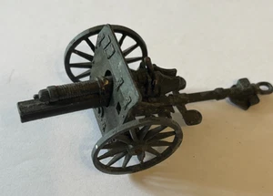 Crescent Toys - Army Cannon - Play worn - Picture 1 of 6