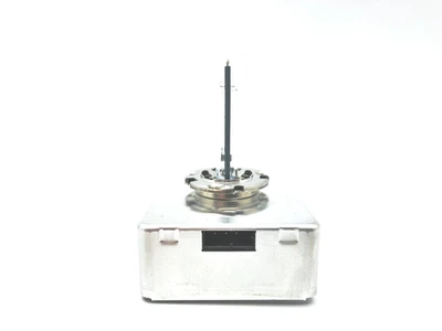 New Genuine Maserati Xenon Headlight Bulb OE 673002935 - Image 1 of 4