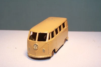 #12 Volkswagen Micro Bus Morestone Budgie Hecho en Inglaterra Versión Marrón Foto 1 de 4