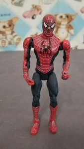 2003 Spider-Man 2 Movie Super Poseable 6" FIGURA CPII Tobey Maguire - Foto 1 di 6