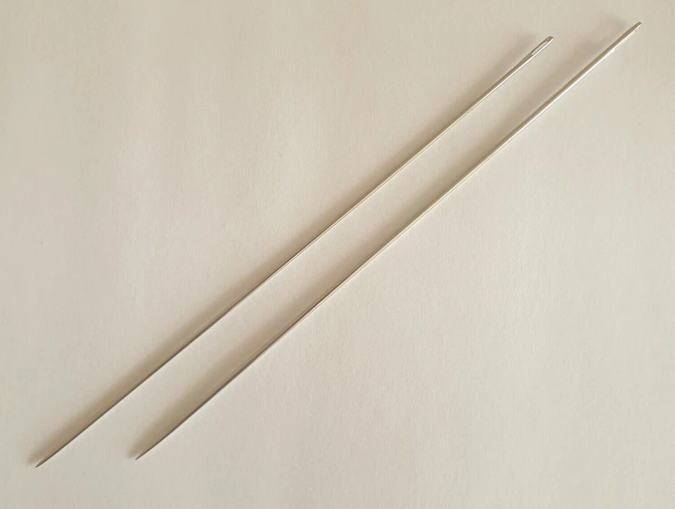 2 Puppennadeln 12cm lange Nähnadeln Puppen basteln Nadel lang Matratzennadeln - Bild 1 von 3