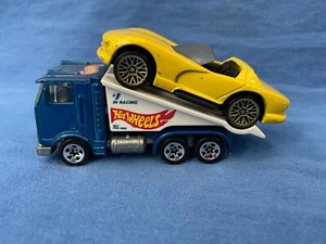 Camión rampa Hot Wheels Racing Team II 1986 con coches de juguete diecast Dodge Viper amarillos - Imagen 1 de 14