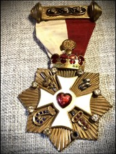 Antique Odd Fellows Grand Decoration of Chivalry Jewel. Rare