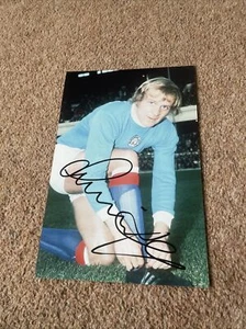 Signiert FRANNIE LEE MAN CITY LEGEND 12 x 8 Foto  - Bild 1 von 3