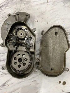 1980’s Arctic Cat Jag 340 3000 Vintage Snowmobile Chaincase  Chain Case Good - Picture 1 of 7