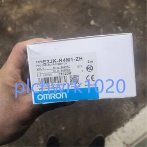 1 PCS NEW IN BOX Omron Photoelectric Switch Sensor E3JK-R4M1-ZH - Picture 1 of 3