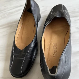 VAN DAL DAMEN ABSATZ PUMPS SCHUHE SCHWARZ LEDER Kontrastnähte 126 - Bild 1 von 14