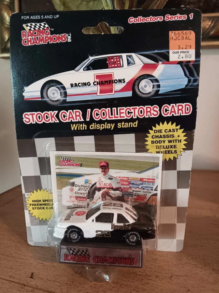 Davey Allison 1989 #28 serie 1 - neumático de goma - blanco y negro #957             Foto 1 de 4