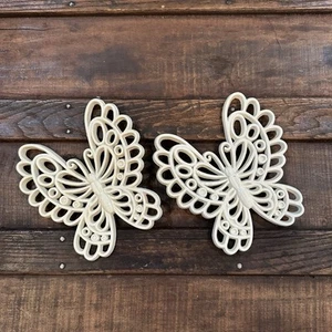 Set Of 2 Vintage Cream Plastic Butterflies Wall Decor Retro MCM Hanging - Picture 1 of 8