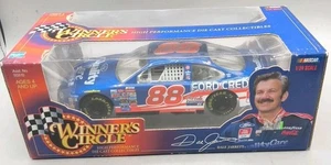2000 Dale Jarrett #88 Ford Quality Care 1/24 Winners Circle pressofuso - Foto 1 di 2