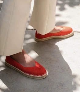 NEW Rothy’s The Espadrille Red Hot Jute Cushion Slip On Knit Flat Comfort Size 8 - Picture 1 of 12