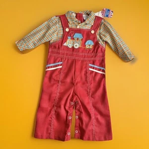 Neu mit Etikett 24M Vintage 1970er rote Overalls Zug Applikation Wiege Togs Outfit Jungen selten! - Bild 1 von 8