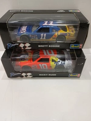 NASCAR REVELL 1996 #10 RICKY RUDD TIDE FORD Y #11 CARROCERÍA BRETT LOWE'S FORD Foto 1 de 4