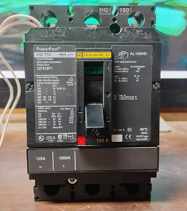 SQUARE D 527874P1 CIRCUIT BREAKER POWERPACT 125 AMP 600V 3-POLE NEW TAKE-OUT - Picture 1 of 9
