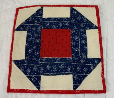 Edredón de retazos vintage, tablero batidor, calicos florales tempranos, rojo marino Foto 1 de 4