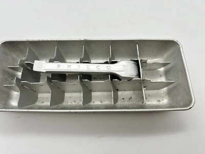 Vintage PHILCO Aluminum 14 Ice Cube Tray Retro Hinged Lever Action Kitchenware - Image 1 of 4