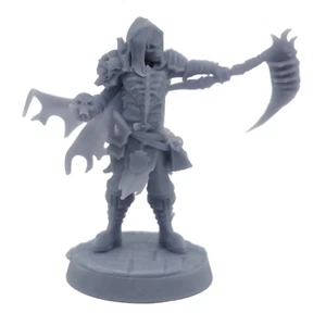Human warlock necromancer reaper wizard paintable miniature 32mm - Dungeon Guild - Picture 1 of 3