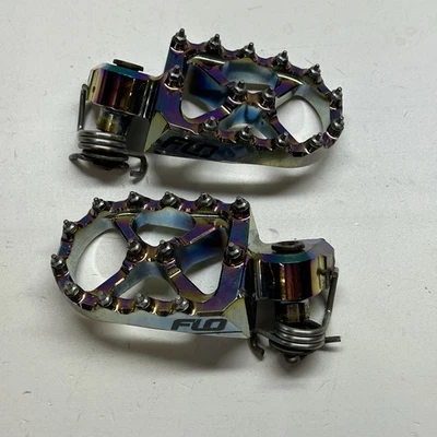 2015 YZ250 YZ 250 2 STROKE JET FUEL FLO FOOT PEGS FOOTPEG  - Изображение 1 из 4