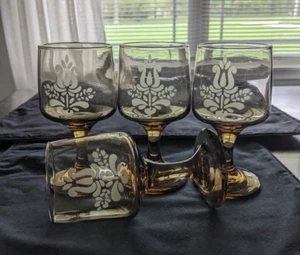 VINTAGE Pfaltzgraff Wine Glasses 12 oz. VILLAGE Tawny Brown 4-Piece Set (1970s) - Picture 1 of 7