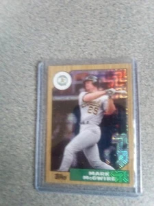 Mark McGwire 2017 Topps 1987 Design Mojo Refractor - Picture 1 of 3
