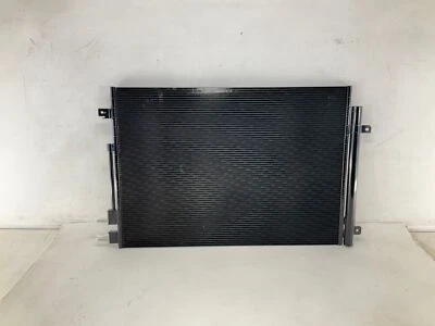 Condensador aire acondicionado Chrysler Pacifica 17-20 RB Foto 1 de 4