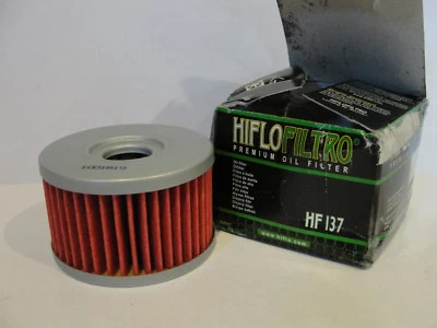 HIFLO FILTRO Premium Oil Filter HF137 Foto 1 de 3