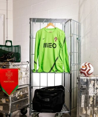 РЕДКАЯ NIKE игрок выпуск FPF Португалии обучение верхний Джерси матч носил длинным рукавом L - Изображение 1 из 4