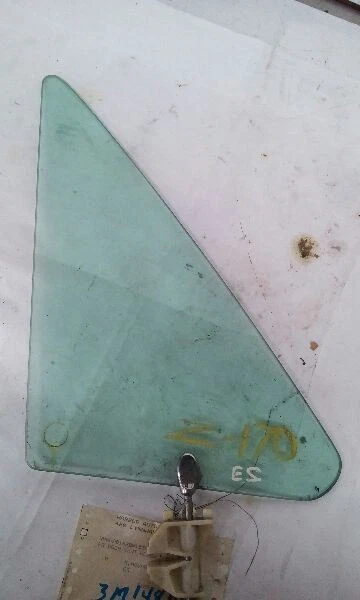 75-83 Volkswagen Conejo Pasajero Derecho Puerta Delantera Ventilación Vidrio Movible  Foto 1 de 4