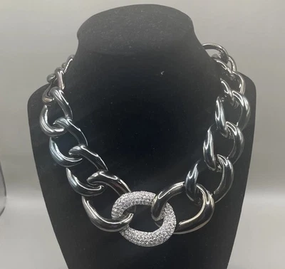 Collar De Colección KJL Kenneth J Lane Pavé Estrás Audaz Grueso Gris Cadena Distintivo Foto 1 de 4