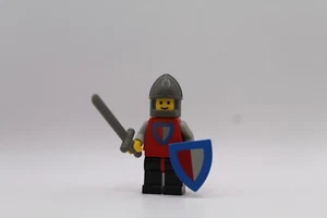 Genuine Lego Classic Castle Knight Minifigure from 677 6077 cas074 lot - Picture 1 of 2