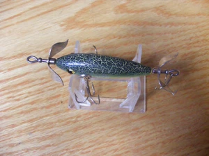 Vintage Original Heddon Glasseye 100 Cup Rig Unmarked Props in Green Crack HPGM - Picture 1 of 4