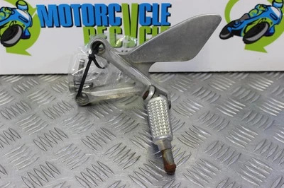 Honda VFR 750 F Footrest Hanger Front Left 1994 to 1997 VFR750 VFR750F B157 - Image 1 of 4