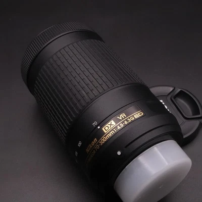 Nikon NIKKOR 70-300mm f/4.5-6.3 G ED VR Zoomobjektiv NEUWERTIG getestet #2167 - Bild 1 von 4