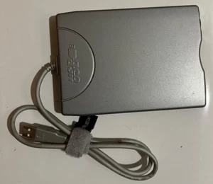 SmartDisk USB Floppy Disk Drive - Picture 1 of 3