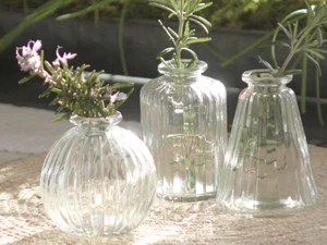 3 FLOWER HOME DECOR FRENCH FLOWER GLASS BUD VASE HOLDER PARTY WEDDING CHRISTMAS - Picture 1 of 9