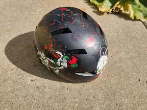 BMX Rollerblades Scooter Skateboard Helm | Universalgröße - Schwarz Skull Style - Bild 1 von 3