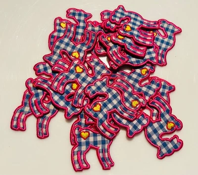 22 x Bügelbilder Reh blau kariert rosa Aufnäher - Bild 1 von 2