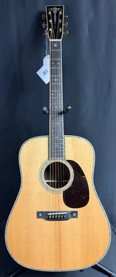 Guitarra Acústica Martin D-42 Modern Deluxe Dreadnought Brillo Natural con Estuche Foto 1 de 4