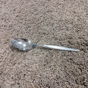 Oneida Community VENETIA Stainless Flatware Teaspoon Silverware - Picture 1 of 3