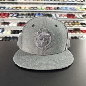 New Era 59FIFTY Detroit Tigers Grey Silver Fitted Hat Tiger Logo Size 7 3/4 - Picture 1 of 6