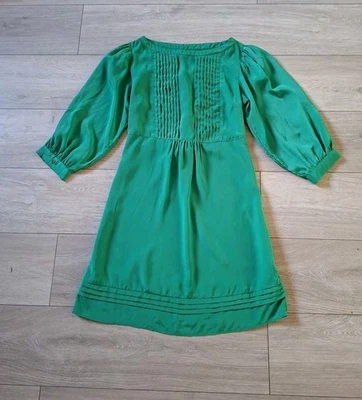 E-Vie Emerald Green Silky Dress Flared Pin Tucks Back Tie Smart Casual UK12 - Image 1 of 4