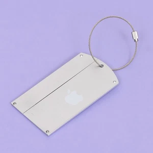 Vintage Promotional Metal Apple Computer Luggage Tag *RARE* - Picture 1 of 3