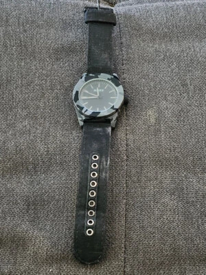 Reloj Hombre Neff Estate Negro y Gris Patrón Camuflaje. Foto 1 de 4